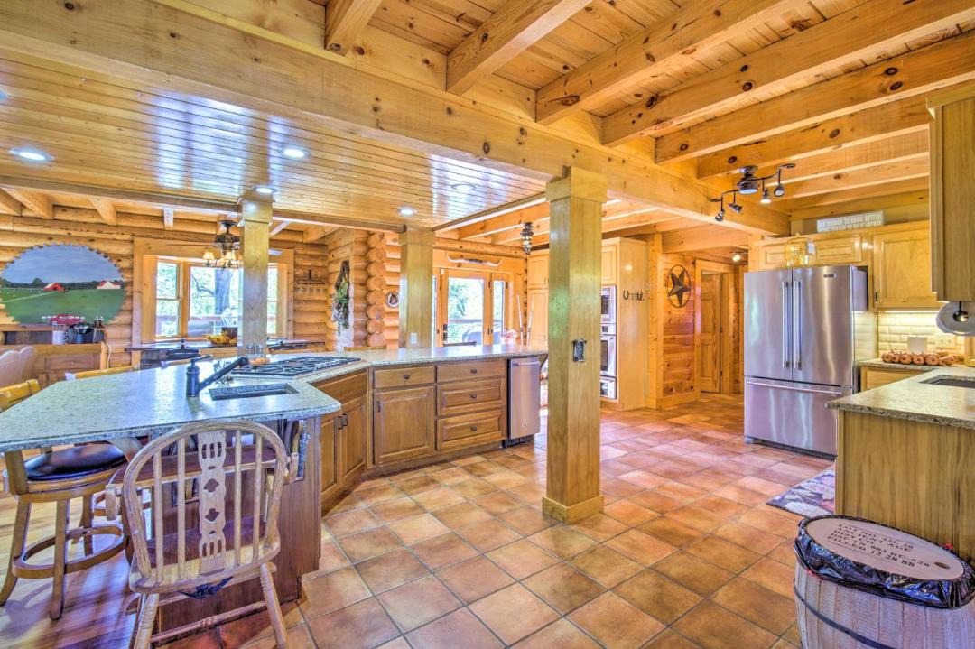 Photo of Others in Calhoun