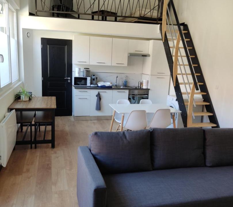 Photo of Livingroom in Saint-Etienne-de-Saint-Geoirs