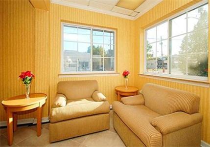 Photo of Others in Monticello