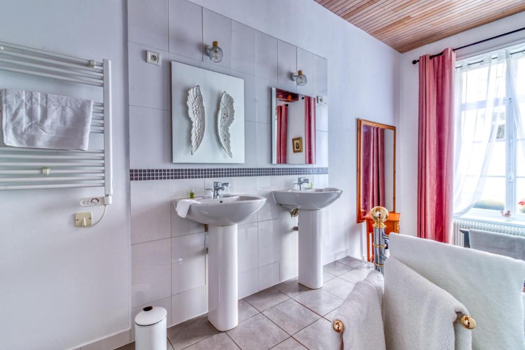 Photo of Bathroom in Ville Haute