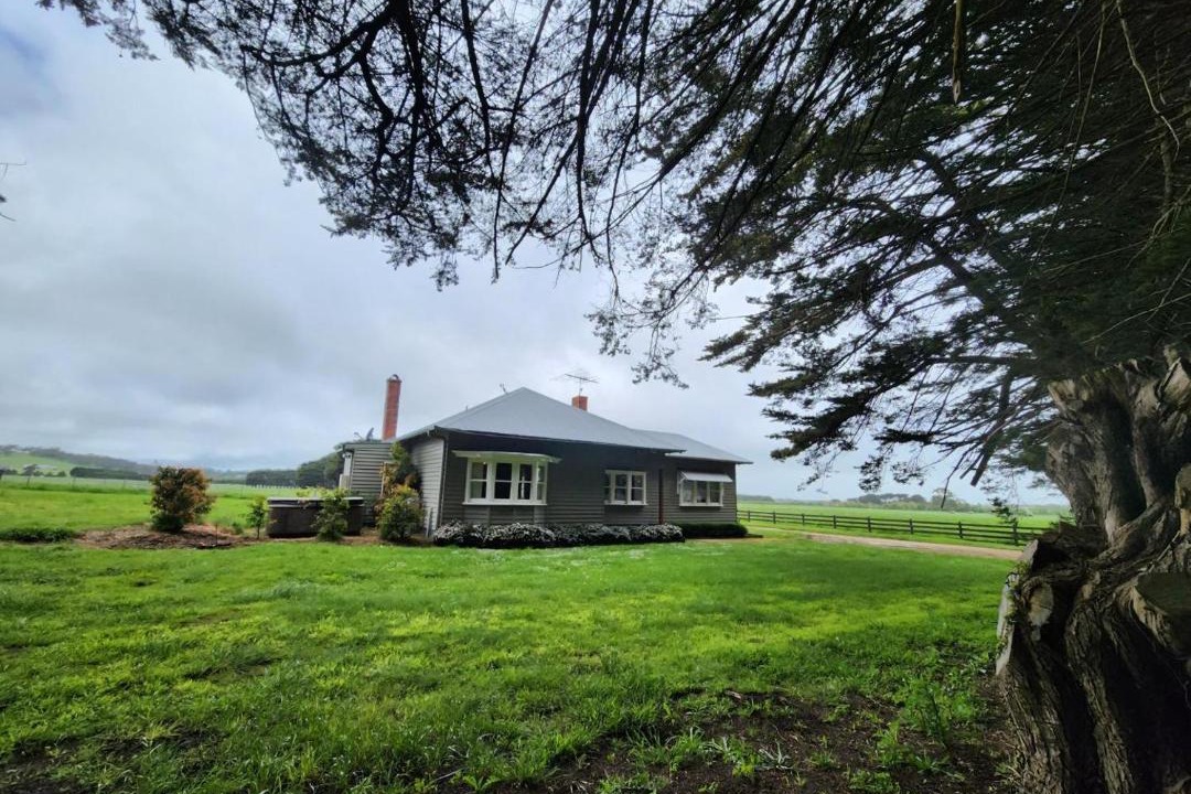 Photo of Buildings in Romsey