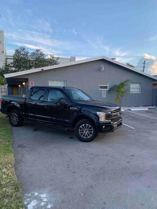Photo of Others in Oakland Park