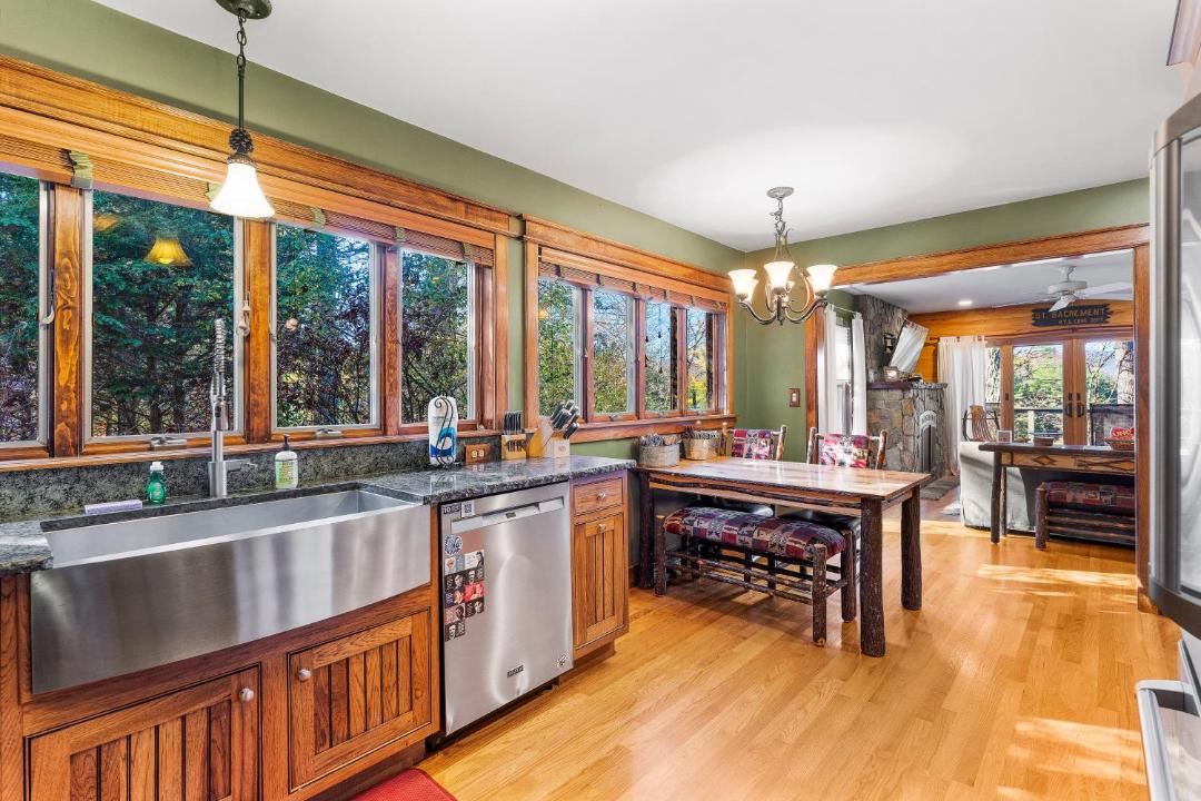 Photo of Kitchen in Warren County