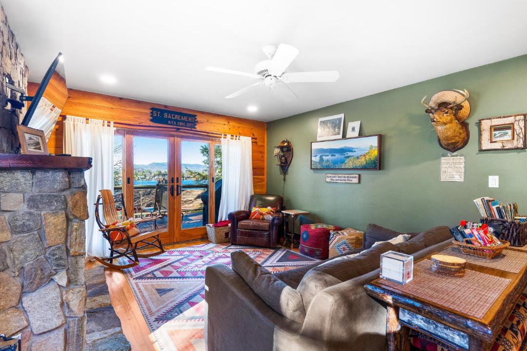 Photo of Livingroom in Warren County