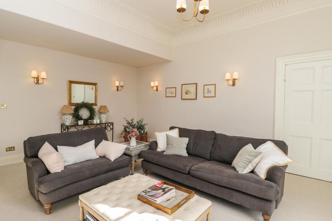 Photo of Livingroom in Dursley