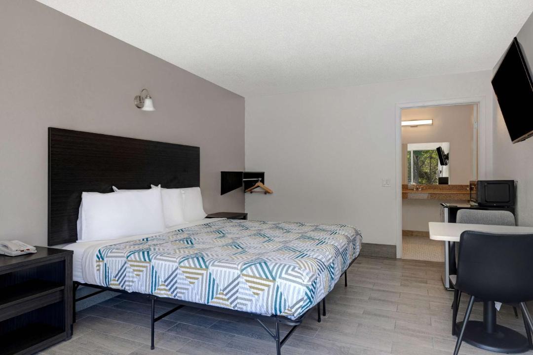 Photo of Others in Branson West