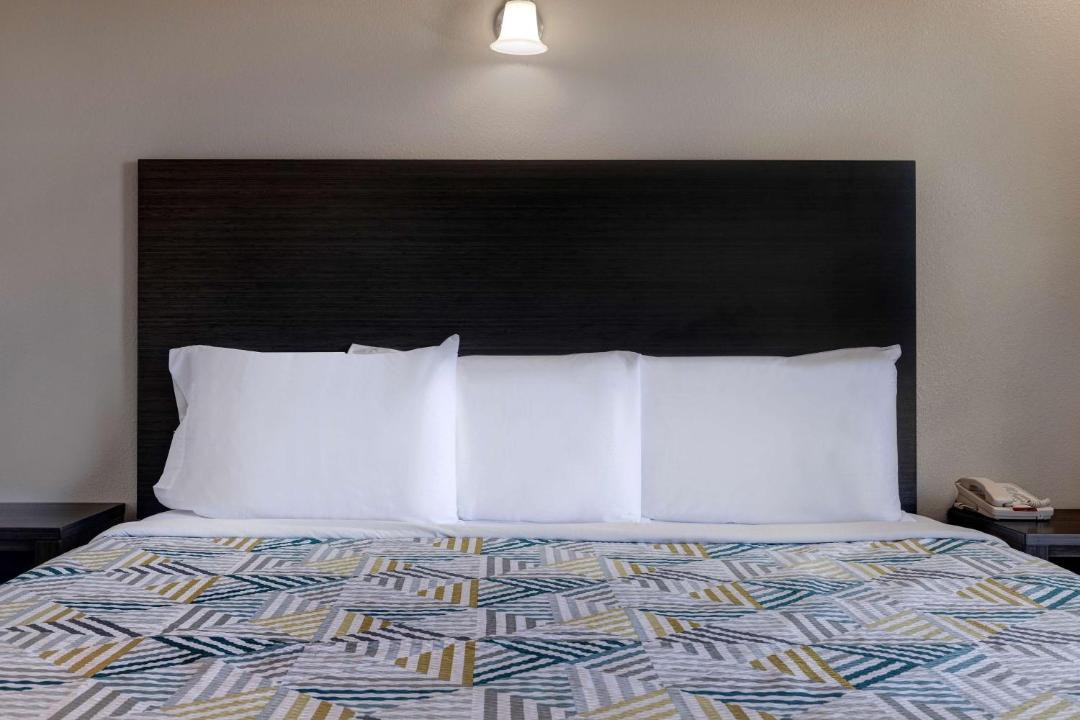 Photo of Others in Branson West