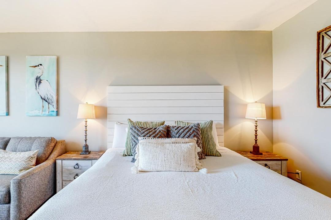 Photo of Bedroom in Baytowne Wharf