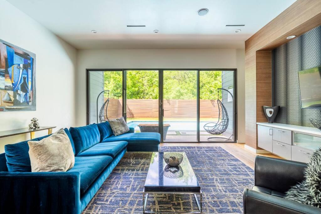 Photo of Livingroom in OST - South Union