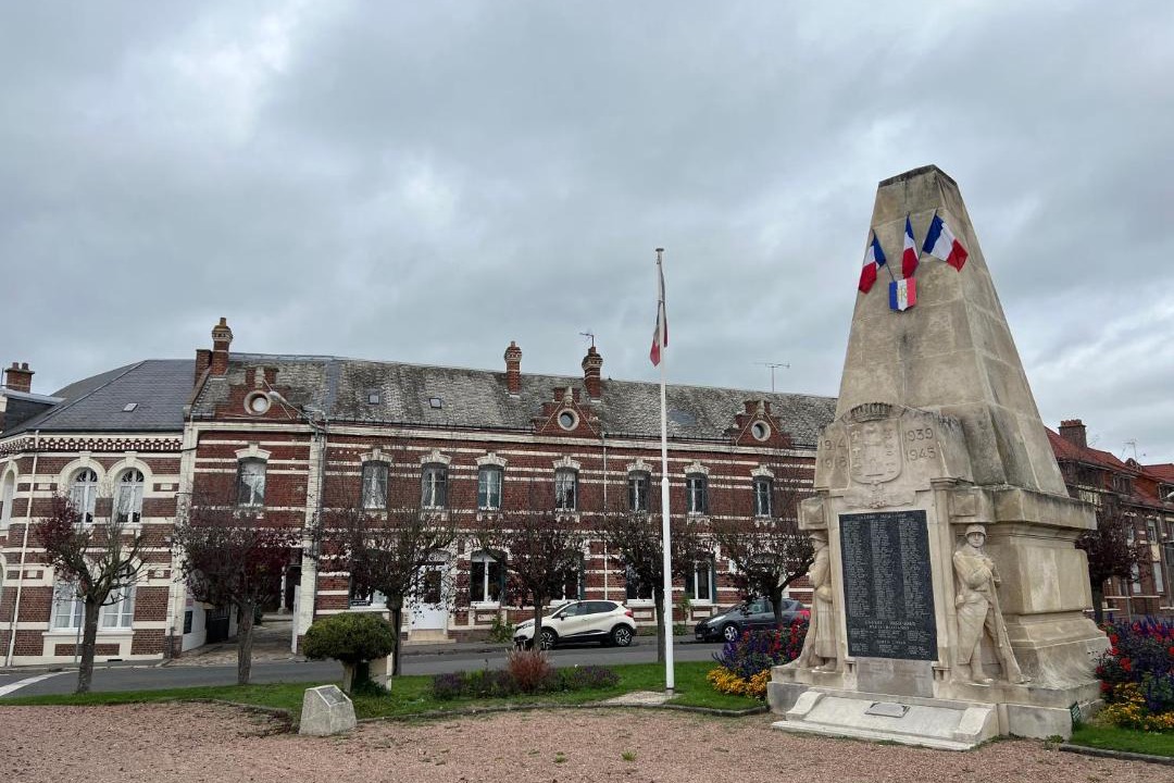 Photo of Buildings in Montdidier