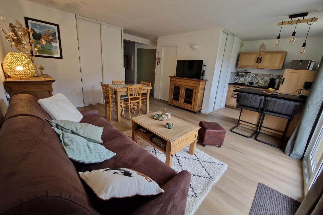 Photo of Livingroom in Esquieze-Sere