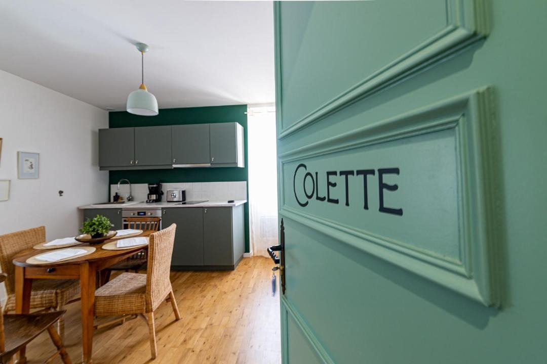 Photo of Others in Flavigny-sur-Ozerain