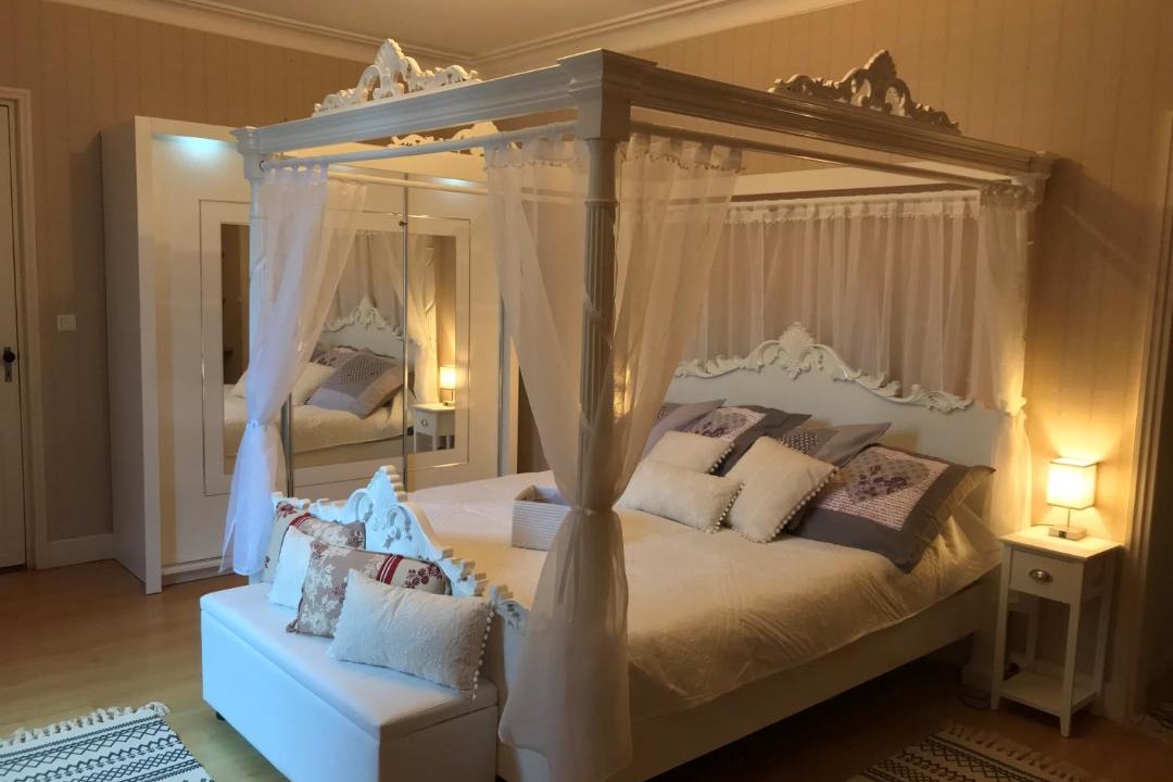 Photo of Bedroom in Loupiac