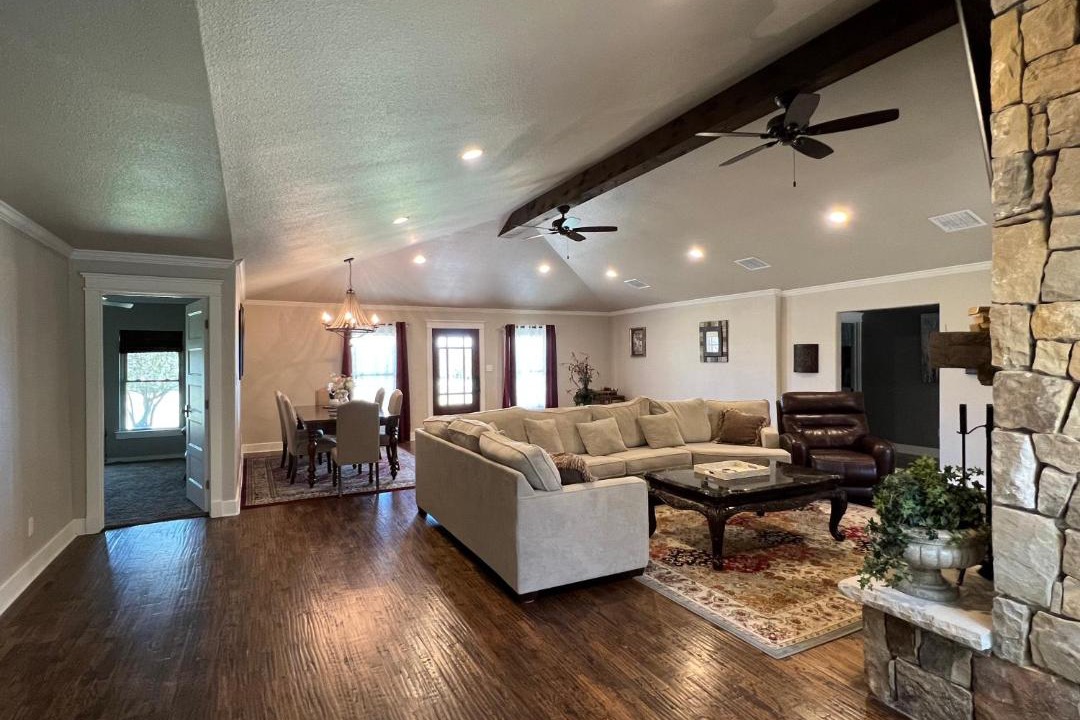 Photo of Livingroom in Alvord