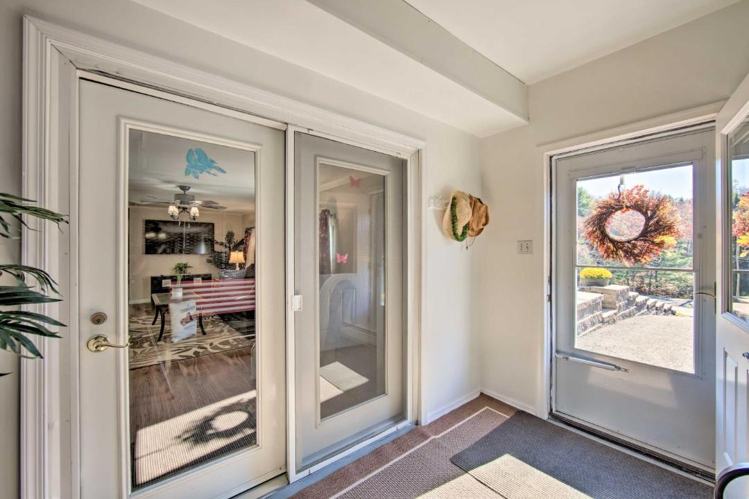 Photo of Livingroom in Moshannon