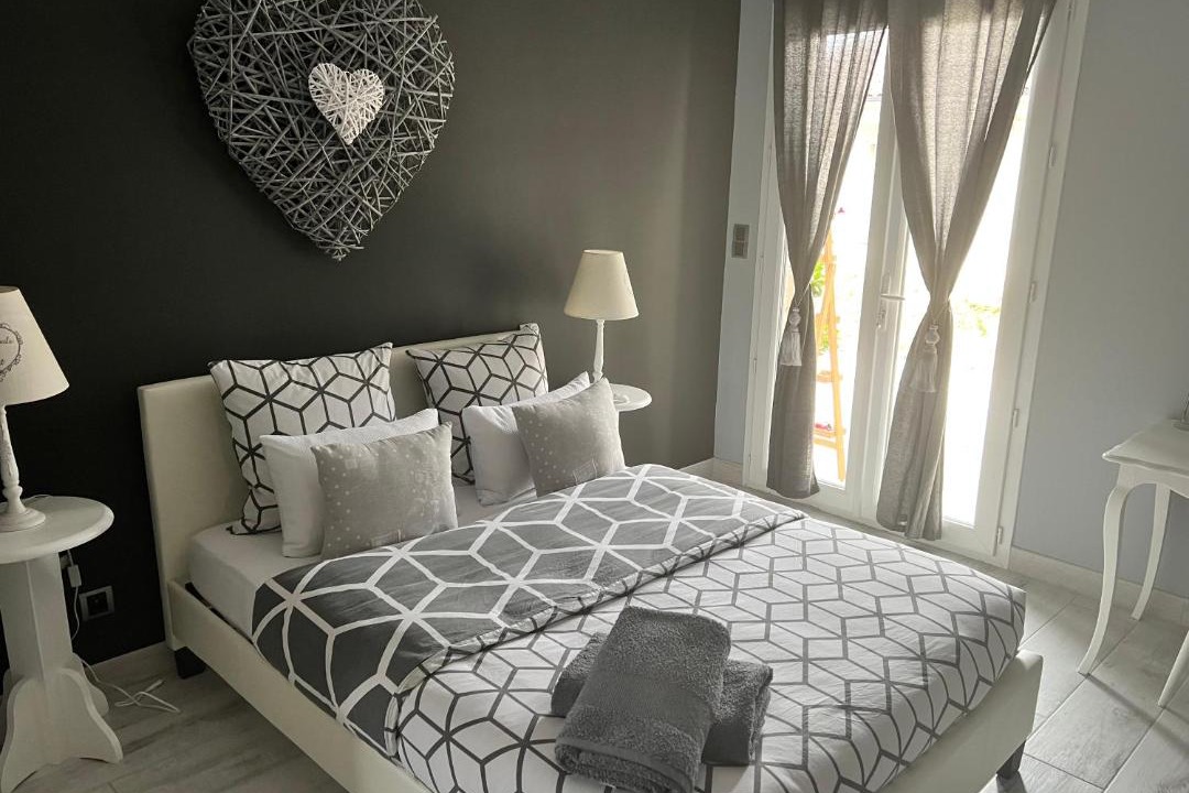 Photo of Bedroom in Lamarche-sur-Saone