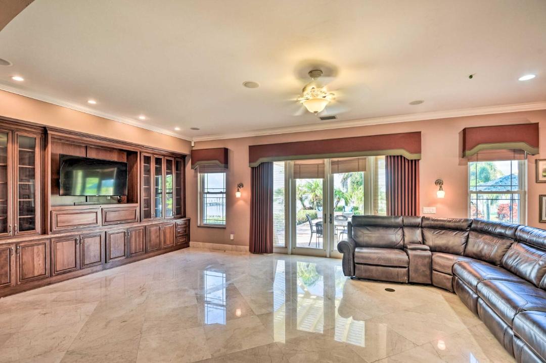 Photo of Livingroom in Daytona Beach