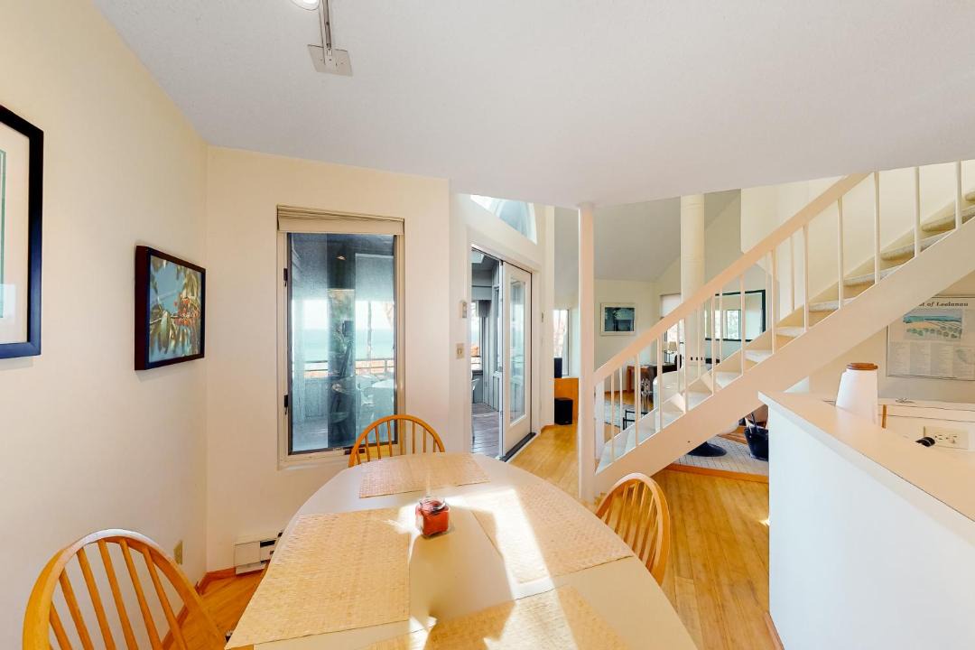 Photo of Livingroom in Maple City