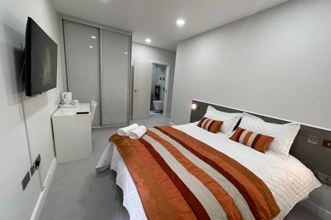 Photo of Bedroom in Sanderstead