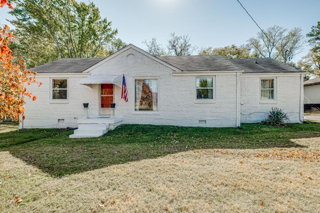 Photo of Buildings in Donelson