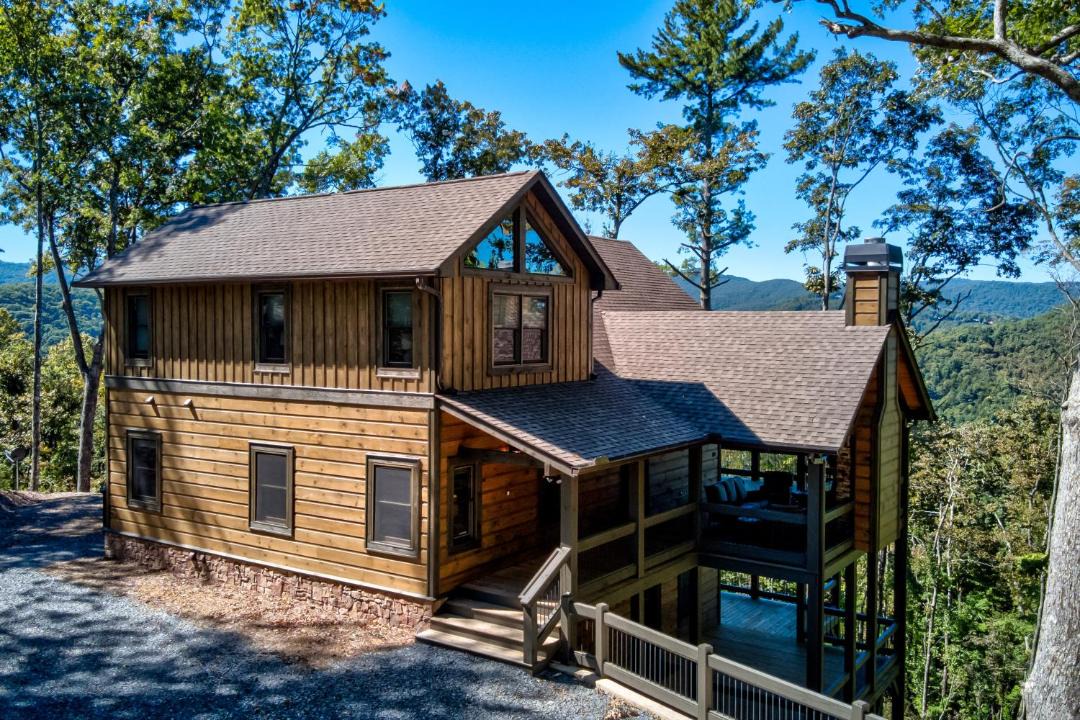 Photo of Buildings in Aska