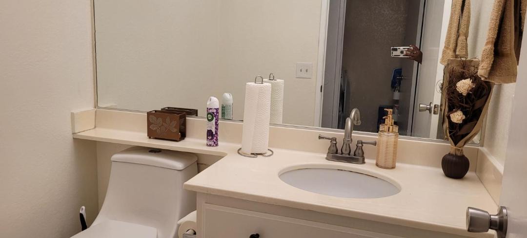 Photo of Bathroom in Palmdale