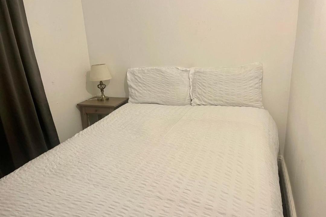 Photo of Bedroom in Pill