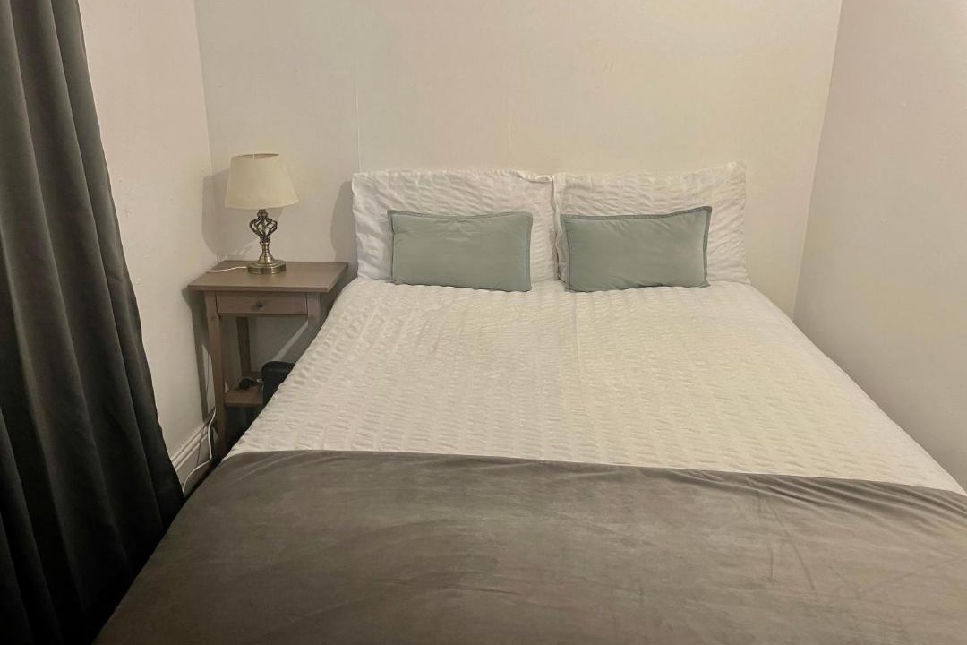 Photo of Bedroom in Pill