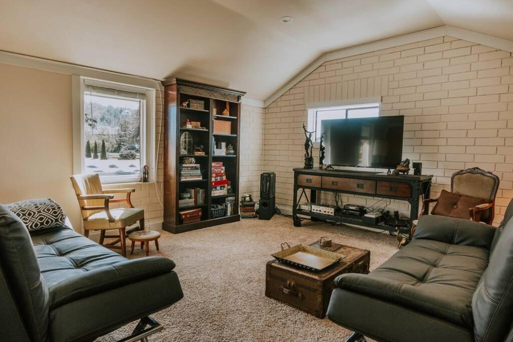 Photo of Others in Sequim