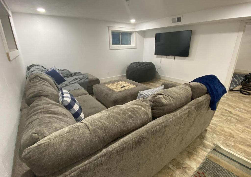 Photo of Livingroom in Lakeview