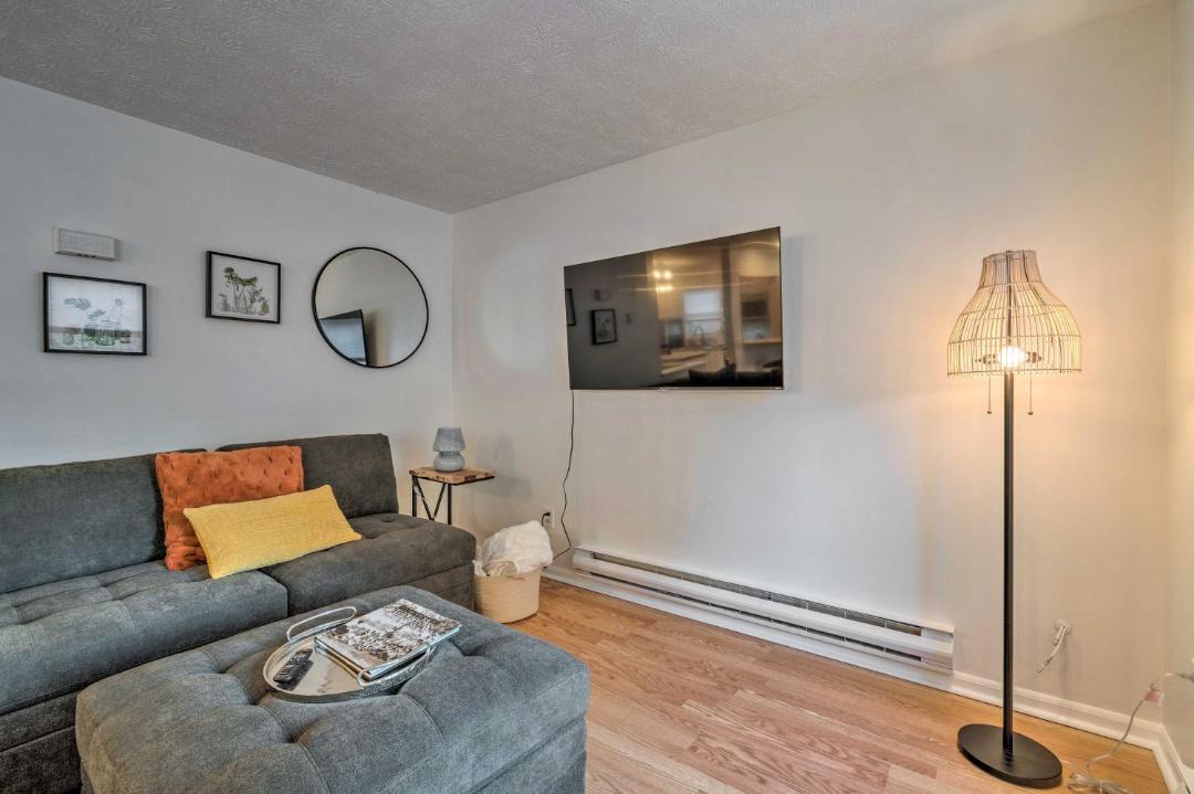 Photo of Livingroom in South Wedge
