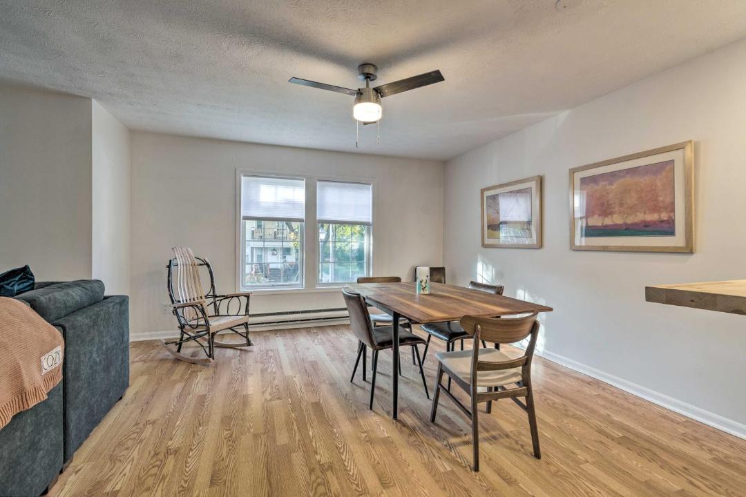 Photo of Livingroom in South Wedge