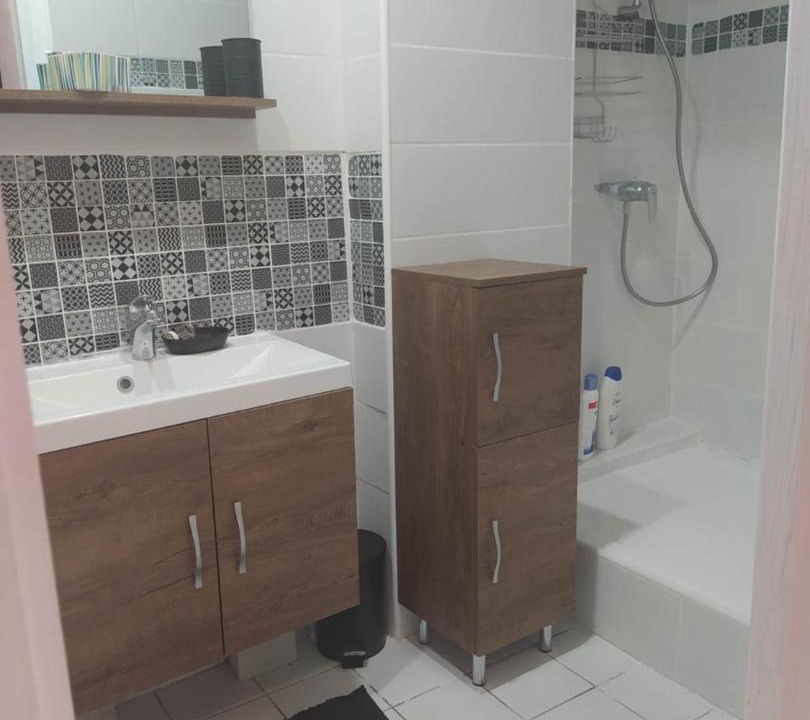 Photo of Others in Sens