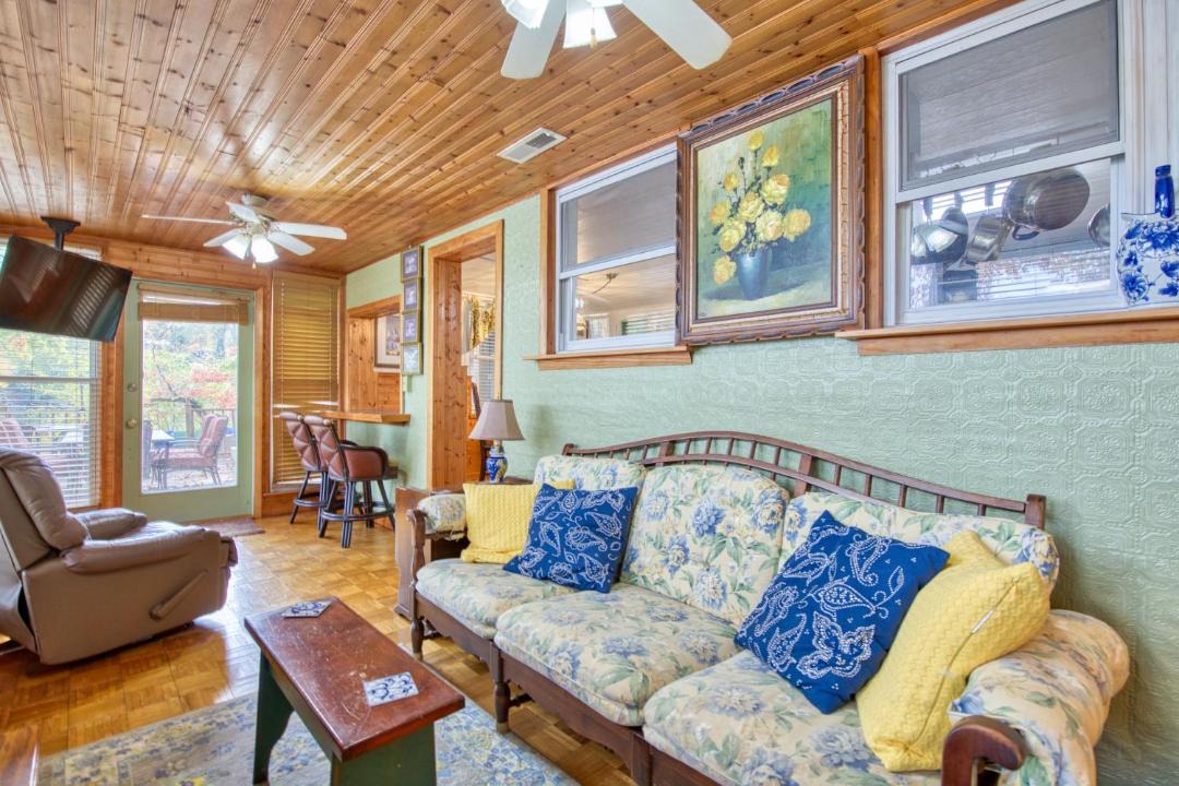 Photo of Livingroom in Sunset Cove