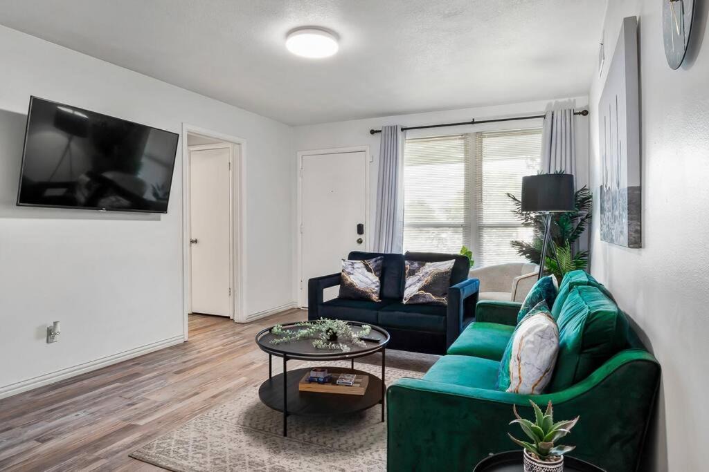 Photo of Livingroom in Cedar Crest