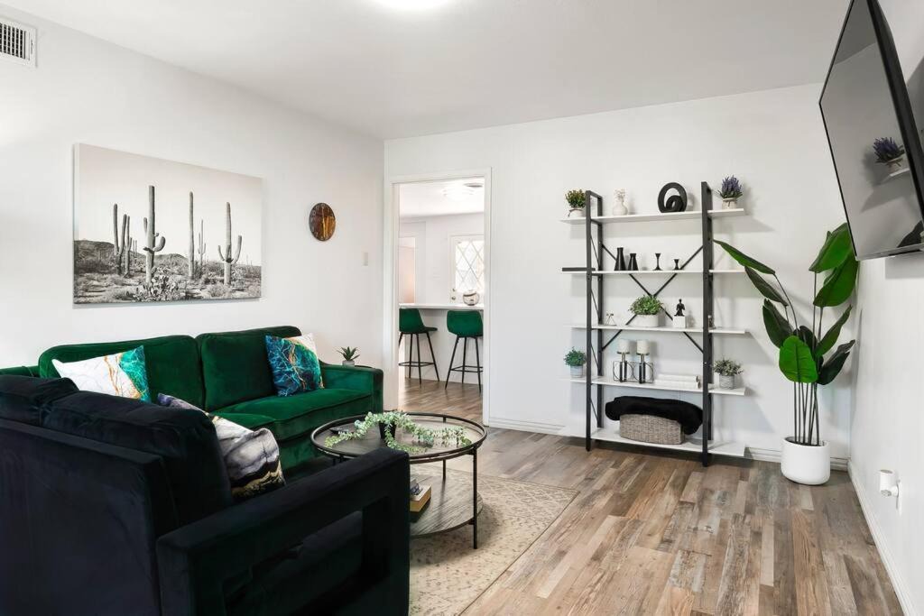 Photo of Livingroom in Cedar Crest