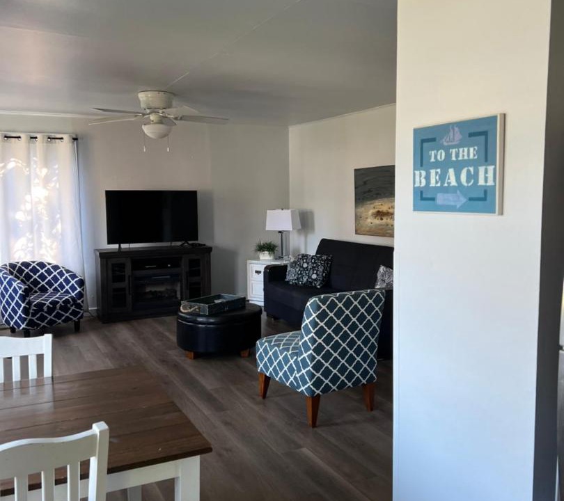 Photo of Others in Downtown Cannon Beach