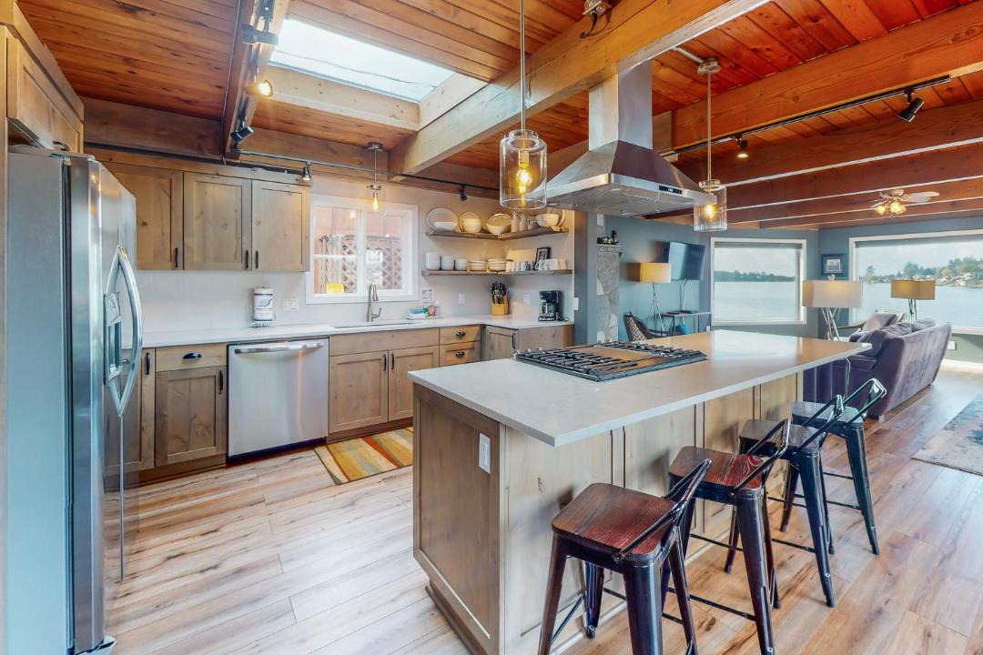 Photo of Others in Otis