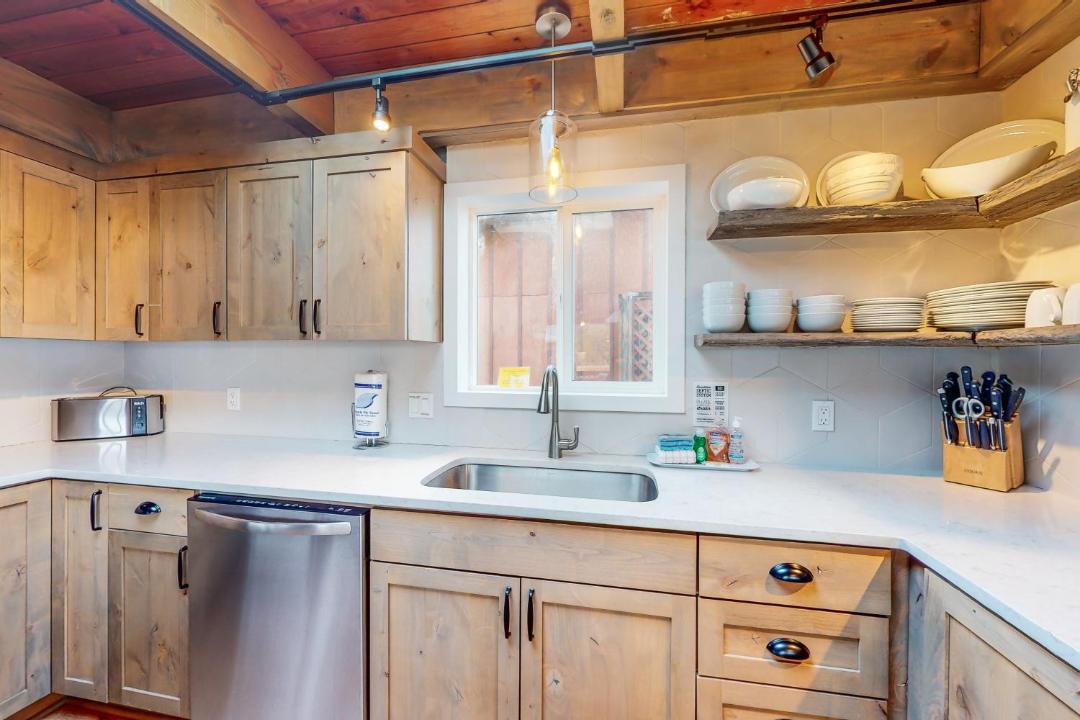 Photo of Others in Otis