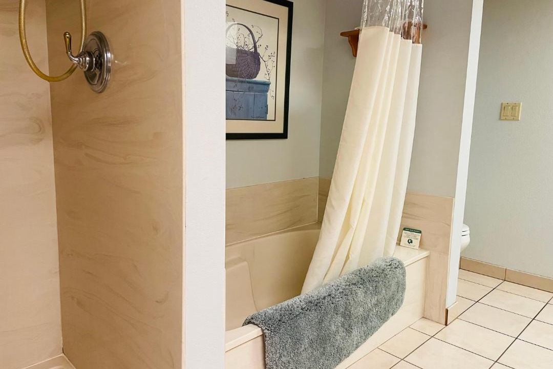 Photo of Bathroom in Kernville