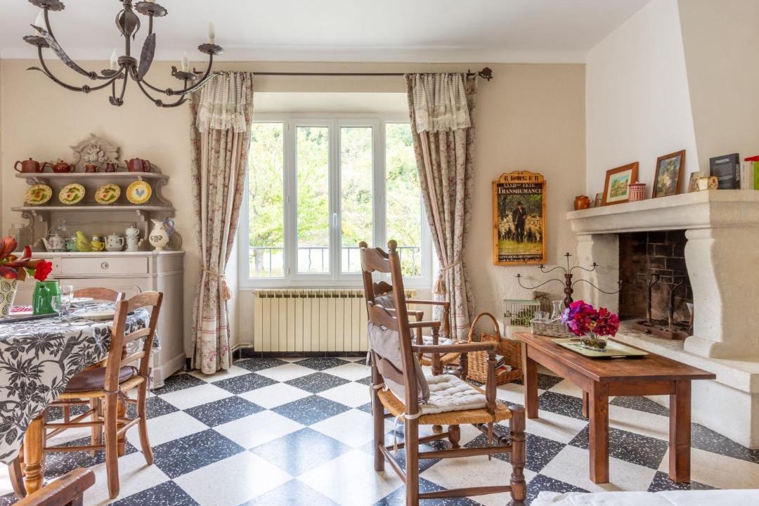 Photo of Others in Menerbes