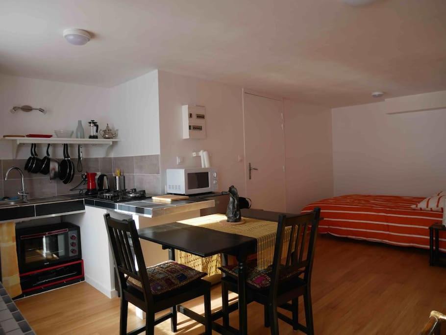 Photo of Others in Le Palais