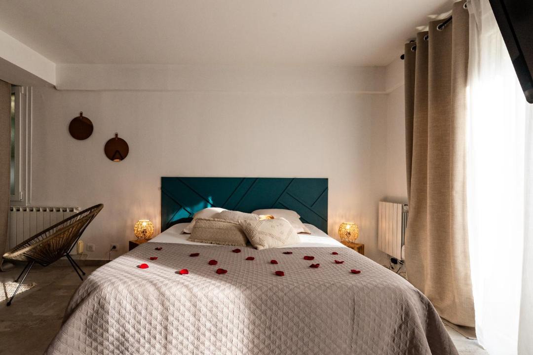 Photo of Others in Montchapet