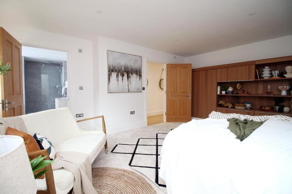 Photo of Others in Penarth