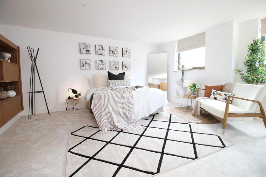 Photo of Others in Penarth