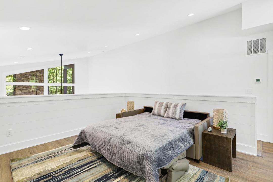 Photo of Bedroom in Foxfire Estates