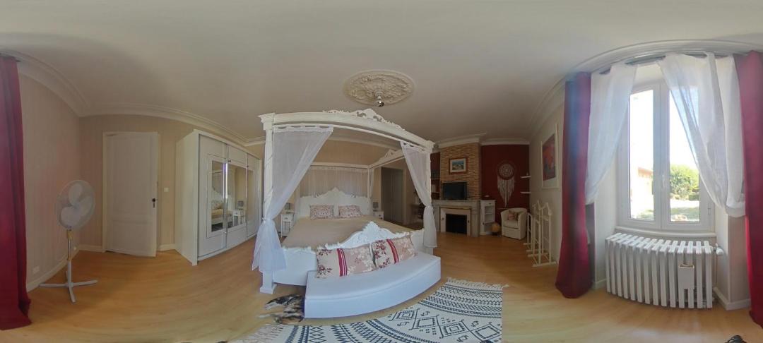 Photo of Others in Loupiac