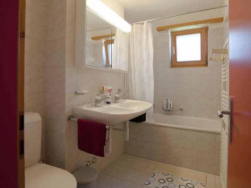 Photo of Bathroom in Ruschein