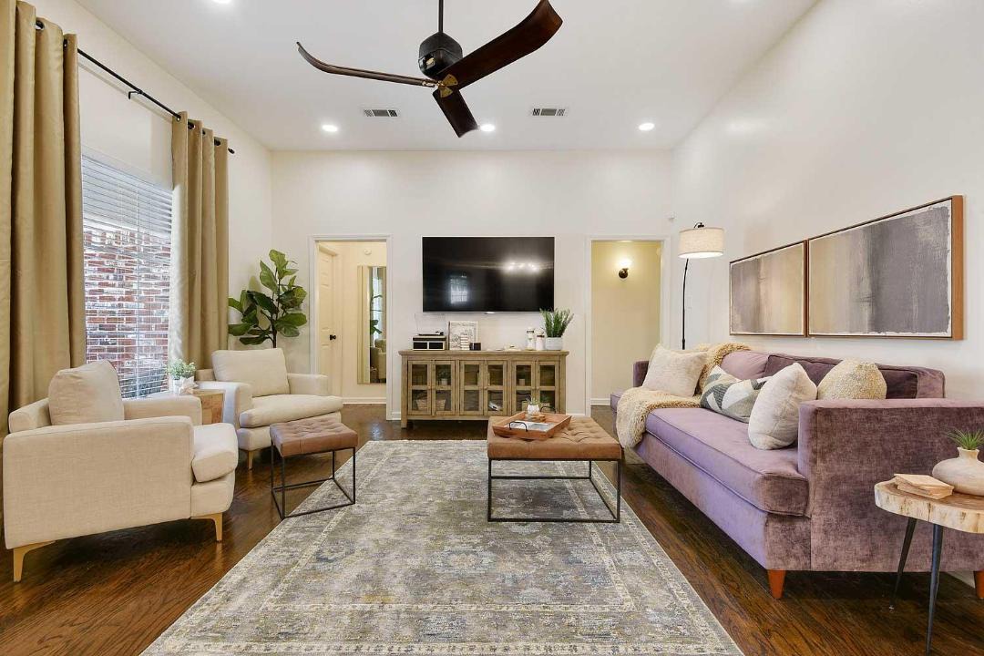 Photo of Livingroom in Highlands - Perkins
