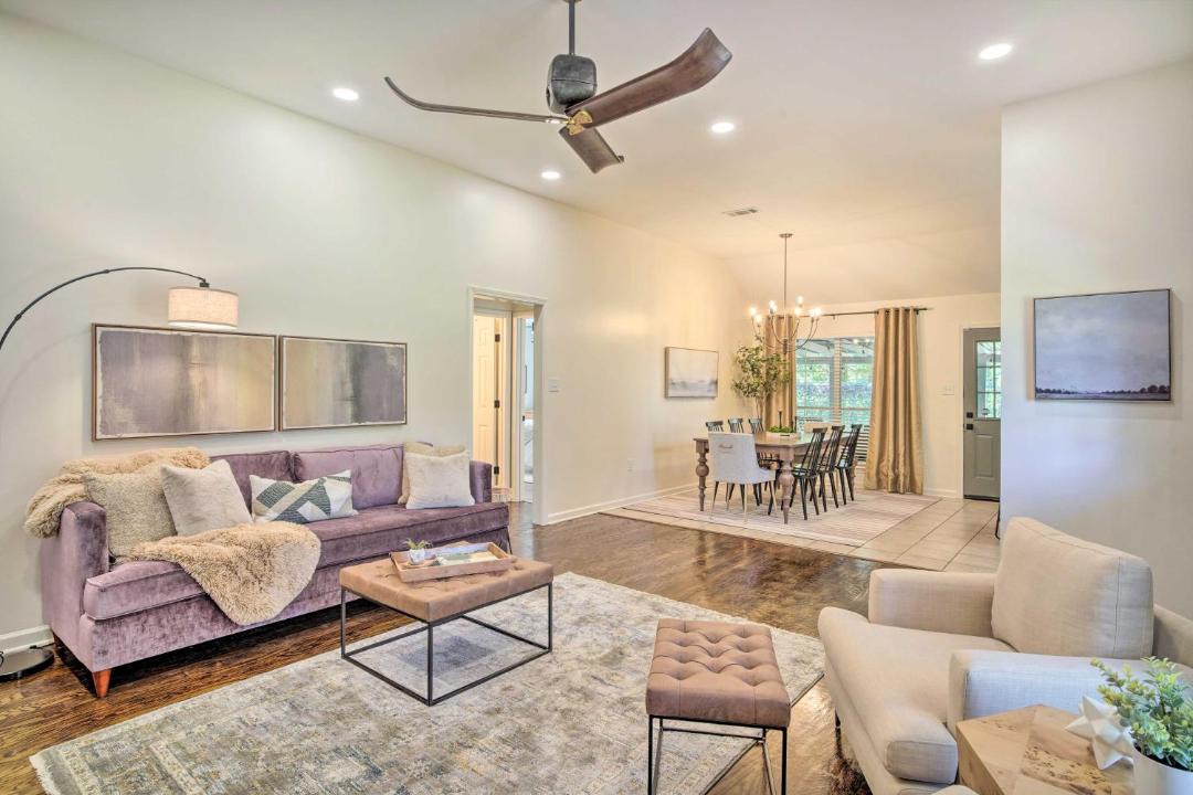 Photo of Livingroom in Highlands - Perkins